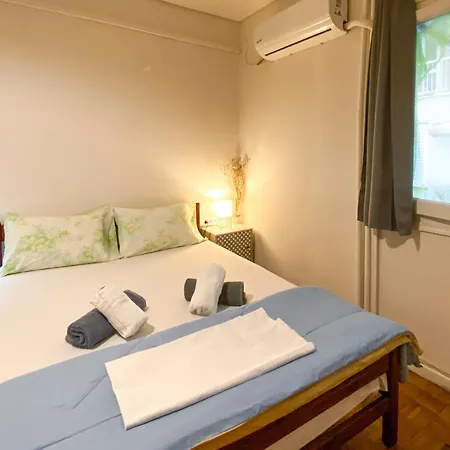 μικρό 20μ από την κεντρική πλατεία Каламата