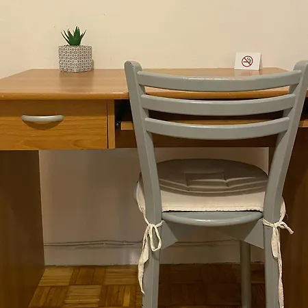 μικρό 20μ από την κεντρική πλατεία * Каламата